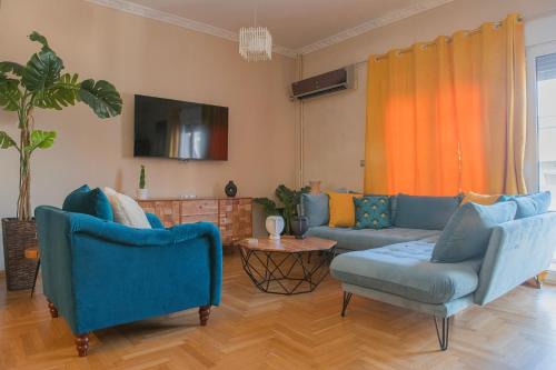 Piraeus Apartment | Urban Oasis, Stylish Short Stay Apartment in Piraeus Center