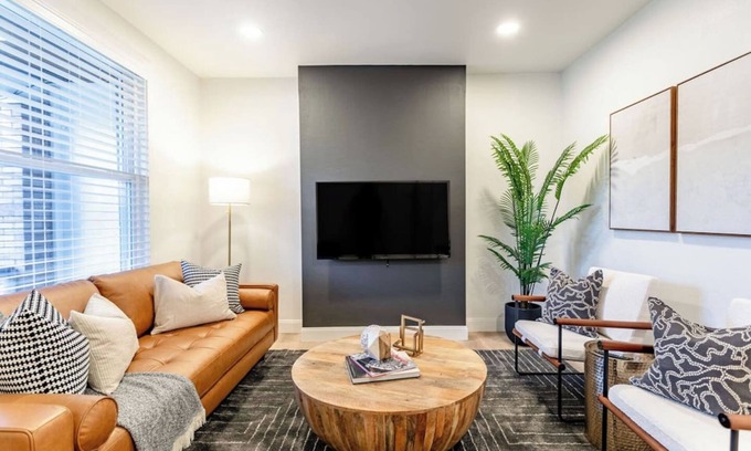 Mount Washington House | Urban Sophistication in Renovated Gem; Pets OK