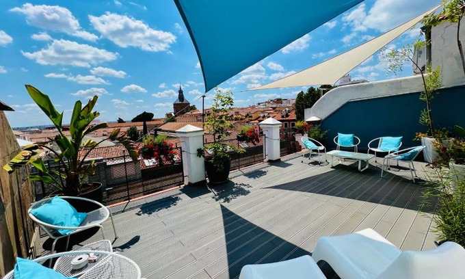 Golden Triangle of Art Hotel | URBANSEA Atocha 113