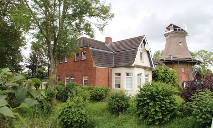 Uttum Apartment | Uttumer Mühle: Eiske - Große Wohnung für 4 Personen im Müllerhaus der Uttumer Mühle