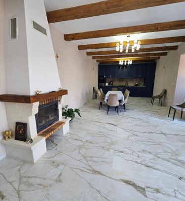 Vama Buzaului Villa | V-House