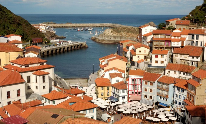 Albuerne Cottage | V. V. El Portiello, rural house with a unique landscape protected from Asturias