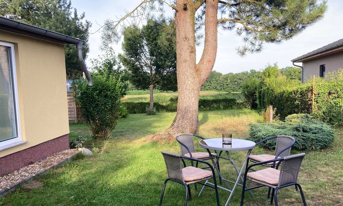 Feldberger Seenlandschaft House | Vacation home between the lakes with garden, family-friendly