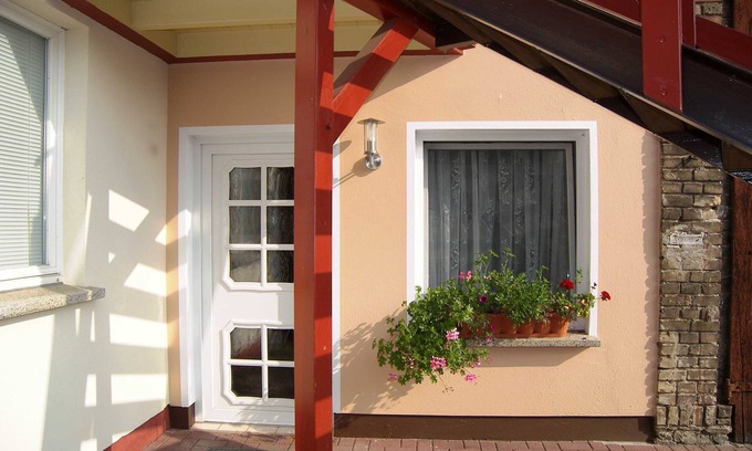 Korswandt Apartment | Vacation apartment Reimann with terrace - Ferienwohnung Reimann