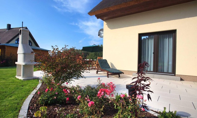 Stubbenfelde House | Vacation home Seestrand - quiet idyllic location close to the beach