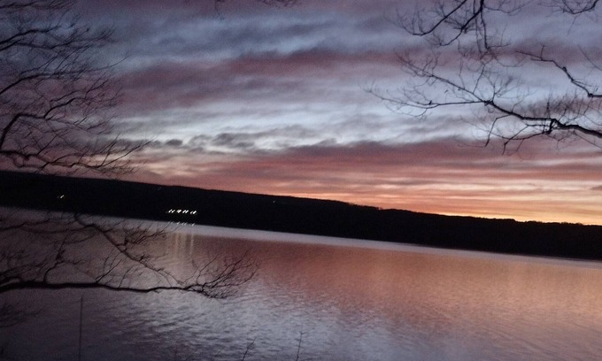 Valois Apartment | Vacation Getaway, Amazing Views3 night minimum, sleeps 2