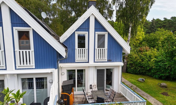 Juliusruh House | Vacation home close to the beach with terrace and private sauna - Holiday home Cumulus