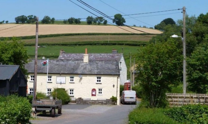 Brecon House | Vacation home Eithrin Fach in Brecon - 4 persons, 2 bedrooms