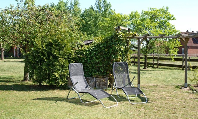 Walmsburg House | Vacation home for 4 people, fantastic location, pets welcome, sunbathing lawn