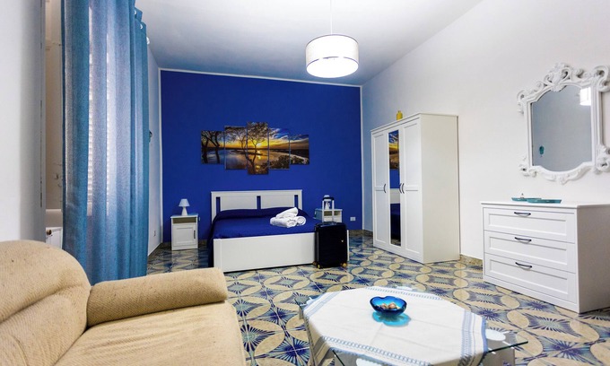 Sferracavallo House | Vacation home in Sferracavallo a few steps from the sea Ideal for families