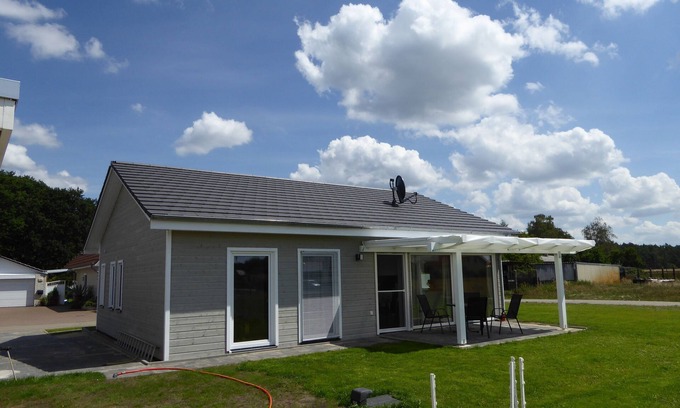 Ziessau House | Vacation home just a few hundred meters from the lake with WLAN