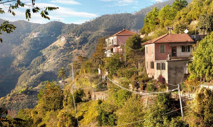 Vernazza House | Vacation Home "Seroa 1" with Sea View, Shared Terrace & Wi-Fi