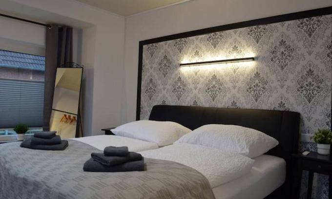 Emden Apartment | Vacation home with 4 bedrooms in Emden For up to 10 people