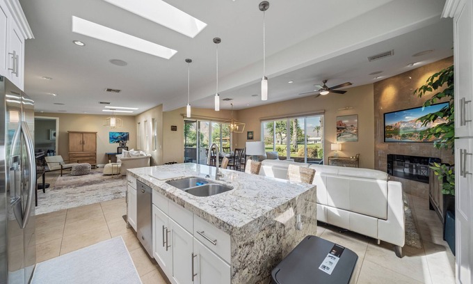 Indian Wells House | Vacation in Indian Wells Golf Tennis Festivals Sunshine - 3 Bedroom Modern Home