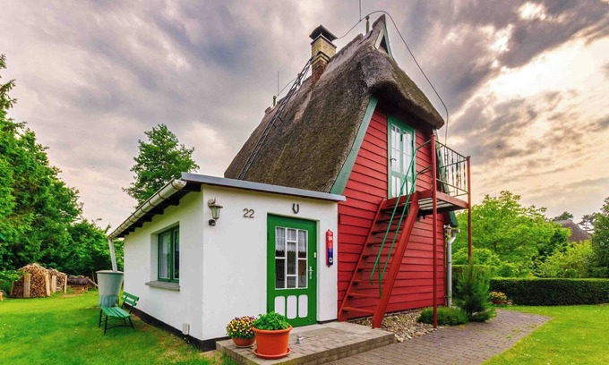 Wieck auf dem Darss House | Vacation in the Boddenidyll in Wieck a. Darß: Enjoy peace and nature