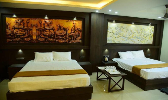 Tarikere Hotel | VAISHNAVI RESIDENCY TIPTUR