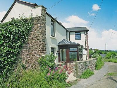 Littledean House | Vale View Cottage