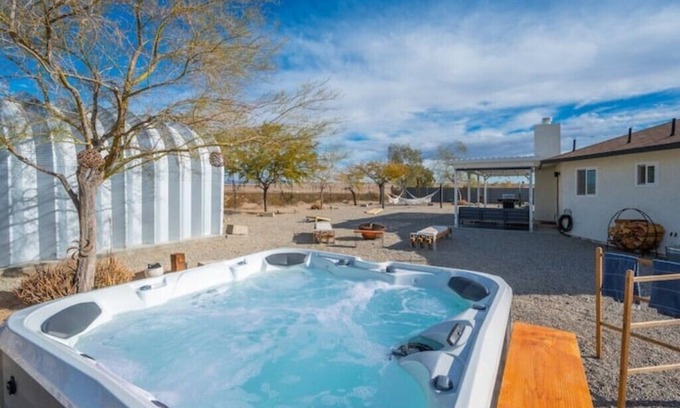 Twentynine Palms House | Valley View House- hot tub, cowboy pool, fire pitnn