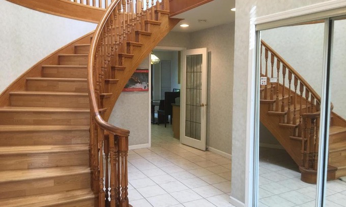 Richmond House | Vancouver Homestay Inn