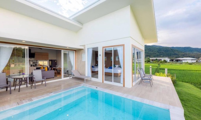 Tha Sut Villa | Vann House Chiang Rai- near Mae Fah Luang University