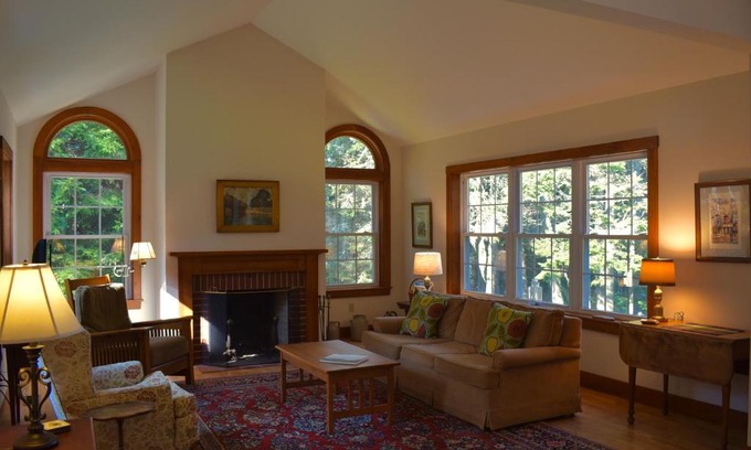Port Clyde House | Vannah Lane