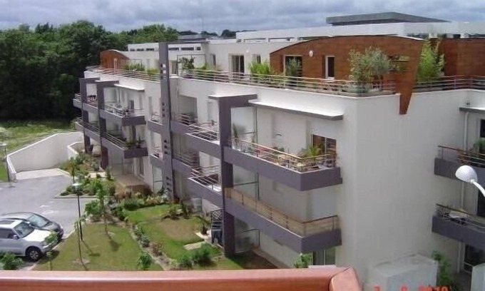 Vannes Apartment | Vannes charming 30m2 apartment with large terrace and garage