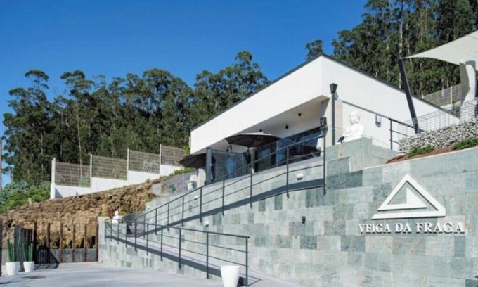 Poio Apartment | Veiga da Fraga Apartments (B) 5 minutes from the beach by car!