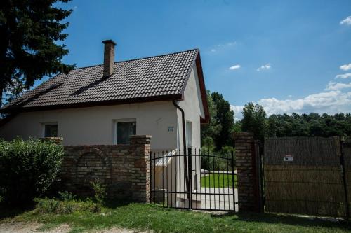 Szigetszentmiklos Apartment | Vendégház az Evezőhöz