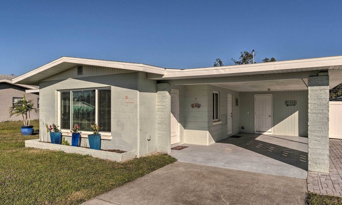 Venice House | Venice Home w/Fire Pit & Grill: 2 Mi to Beach!