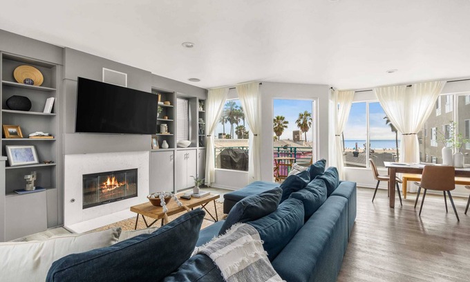 Venice Canals House | Venice Oceanview Home | Balcony | Steps to Beach