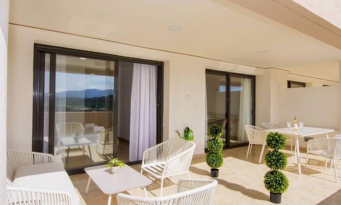 Vera Apartment | Vera Penthouse with Terrace, Swimming Pool and Free Parking