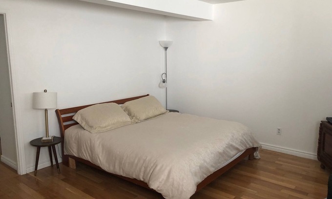 Cote-Saint-Luc Apartment | Very large and bright and clean semi basement 2 rooms apartment in Cote St-Luc