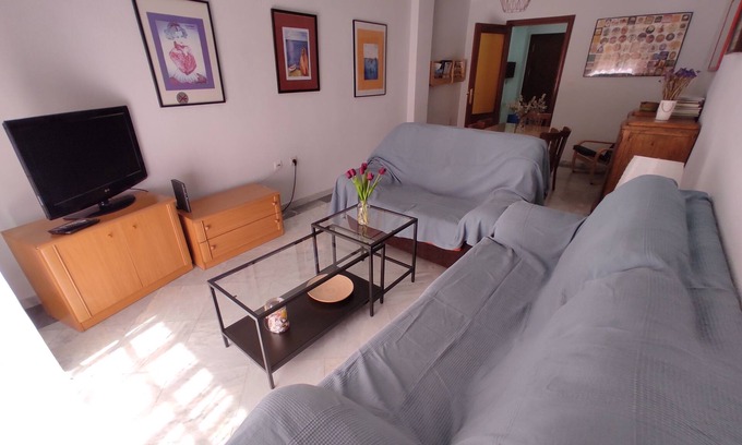 Figares House | VERY WELL APARTMENT WITH PARKING AND WIFI