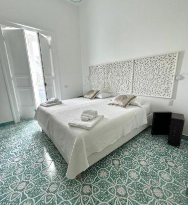 Seiano Bed & Breakfast | Vesuvio View