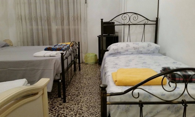 Crocetta-San Lazzaro-Modena Est House | Via del Mercato apartment.