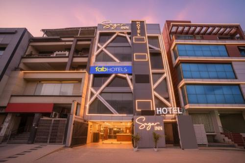 New Delhi Hotel | Via Sugar Inn Near Rajouri Garden