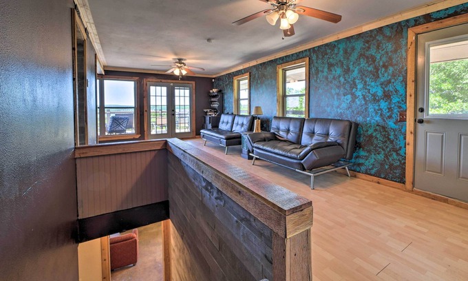Vian Cabin | Vian Getaway w/ Lake Tenkiller Views & Deck!