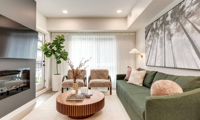 Dead Man's Flats Apartment | Vibrant 1BR Getaway w/Hot Tub & Pool Near Banff!