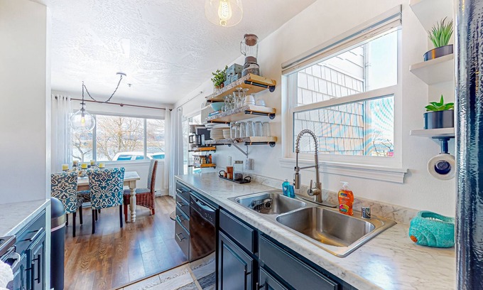 Polson Condo | Vibrant retreat with furnished patio - across the street from Flathead Lake