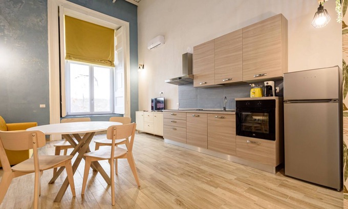 Naples City Centre Apartment | Vico Sedil Capuano 21
