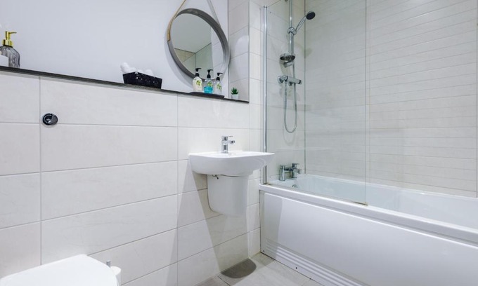 Wigan Apartment | Victoria Mill by Staycay