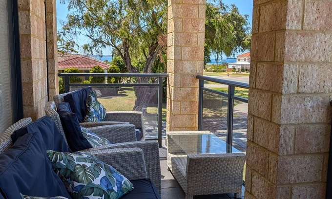 Rockingham Apartment | Victoria Views - Your home away from home