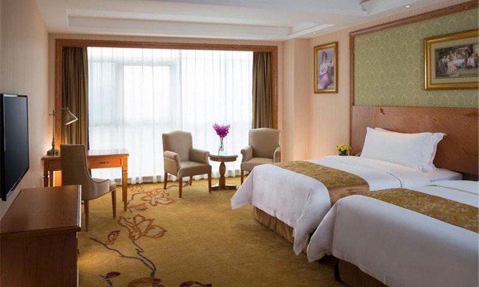 Buji Hotel | Vienna International Hotel Shenzhen Longgang Lilang
