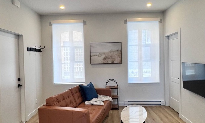 Old Quebec Apartment | VIEUX QUÉBEC/ALL INCLUSIVE 100% furnished/equipped/close to everything!