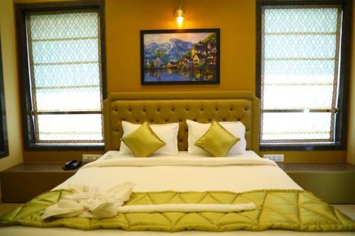 Parshwapuram Villa | View In Green 7 BHK