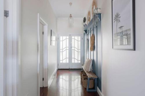 Burnie House | View Point: Ocean Views & Near CBD