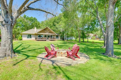 Log Cabin House | Views and Private Dock Lakefront Eustace House!