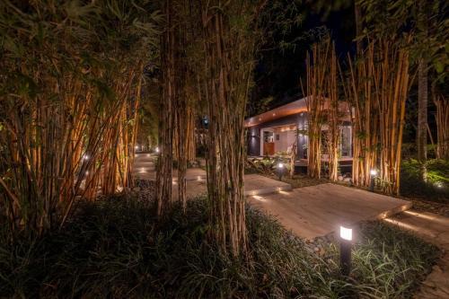 Canlubang Resort | Vijaya Cabin - Ezra Viniti Resort