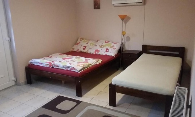 Sostogyogyfurdo House | Viktória Apartman