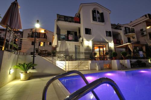 Petrovac Hotel | Vila Đurić - Ex Hotel Đurić